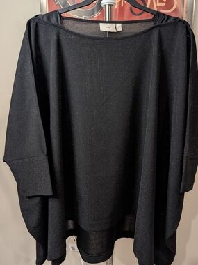 $30 ELK the Label Size M/L - Black Wide Metallic Stretch Shimmer Knit Top